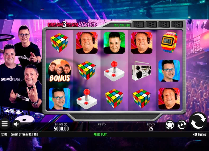 Dream 3 Team 80s-90s game - play for free
