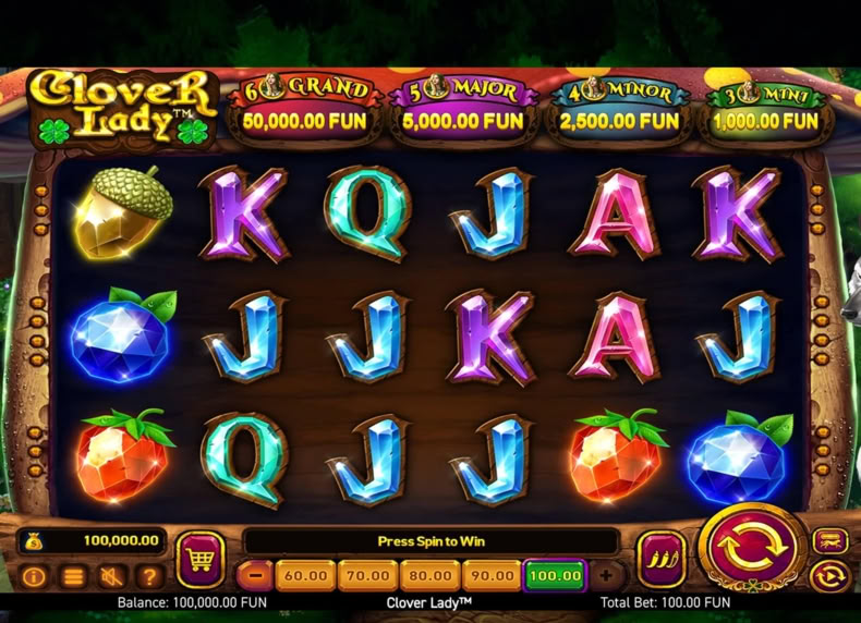 Clover Lady™ game - play for free