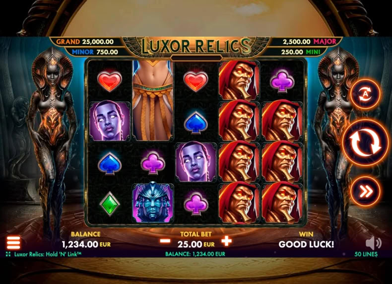 Luxor Relics Hold 'n' Link game - play for free