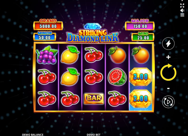Striking Diamond Link game - play for free